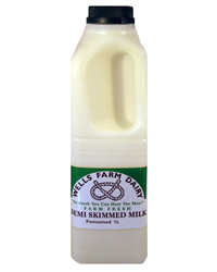 Wells Farm Semi-Skimmed Milk (1ltr)